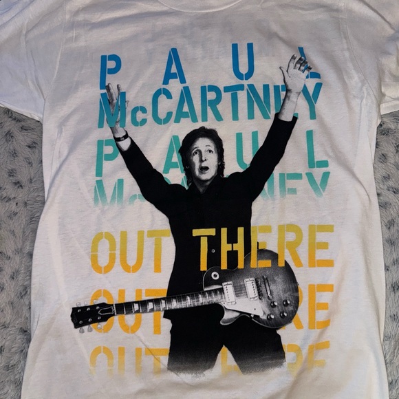 Men’s or Women’s Paul McCartney Concert T-Shirt! Men’s size Small and brand new - Picture 2 of 9